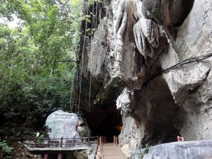 2010년 켈람 동굴(Gua Kelam) 입구