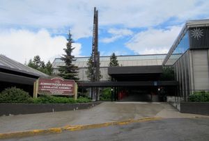 유콘 의사당(Yukon Legislative Building)은 유콘 준주의 입법부(Legislative Assembly of Yukon)가 회의하는 장소이다.