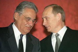 2002년 1월 모스크바에서 러시아 대통령 블라디미르 푸틴과 함께한 카르도주