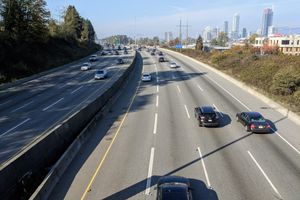 버내비 근처 브리티시컬럼비아주 고속도로 1호선