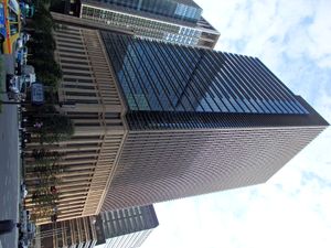 SMBC 이스트 타워 (도쿄 오테마치 소재). SMBC 그룹 본사 단지의 일부