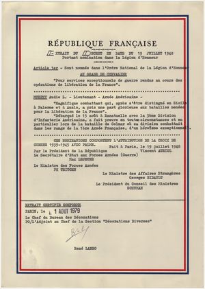 머피가 레지옹 도뇌르 훈장을 수훈했을 때의 훈장 서훈문