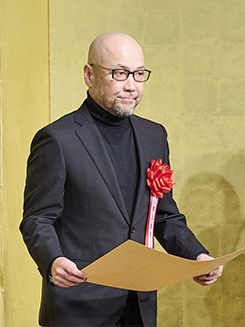 이노우에 다케히코는 고등학교 시절을 바탕으로 슬램덩크를 쓰게 되었다.