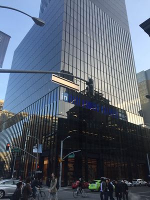 샌프란시스코 222 세컨드 스트리트(222 Second Street)에 있는 링크드인 사옥(2016년 3월 개장)