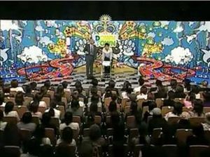 「가키노츠카이(ガキの使い)」에서 즉흥 만재를 선보이는 모습