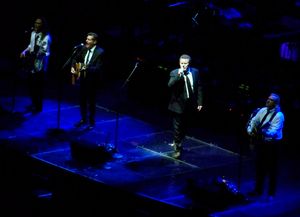 2009년 베를린에서 공연하는 이글스