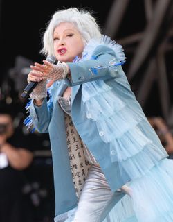 글래스턴베리 페스티벌에서의 신디 로퍼(2024년)