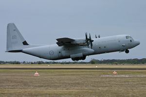 포인트 쿡의 RAAF C-130J-30, 2006
