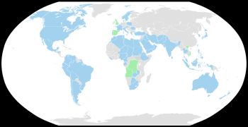 전 세계의 C-130 운용국 현황. 청색이 운용국이다.