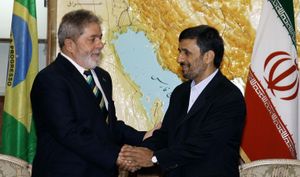 아마디네자드와 브라질 대통령 루이스 이나시우 룰라 다 시우바의 테헤란 회담