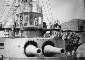 임페라토르 니콜라이 1세}}호의 경미한 손상