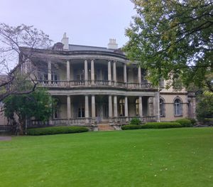 구 시마즈 공작 저택 (현 청산여자대학 본관)