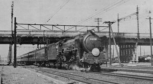 JNR C62형 기관차가 교토 근처에서 츠바메를 견인하는 모습