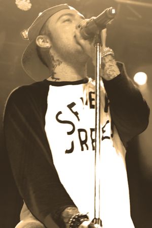 2013년 10월 스페이스 마이그레이션 투어에서 밀러