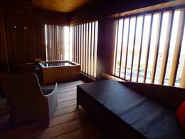 전실 노천탕 딸린 객실