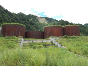 대지의 예술제 작품의 일부로 다뤄진 토야자와 사방 둑