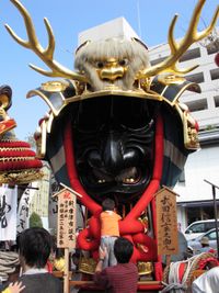 가라쓰쿤치 야마(축제 수레) 중 하나인 '다케다 신겐의 투구'