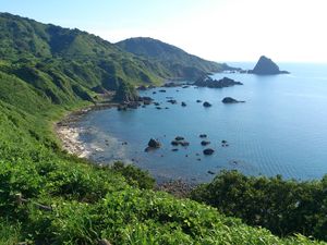 불사키 전망대에서 바라본 아와시마(粟島)와 동해