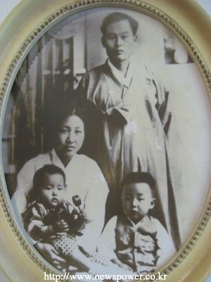 순교자 김관주목사와 아들 김명혁박사