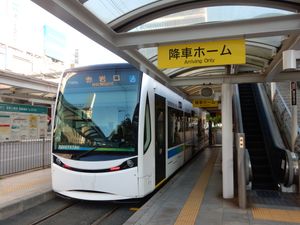 도요하시 시내를 달리는 노면전차