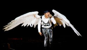 2012년 9월, Alive World Tour 공연 중인 대성.