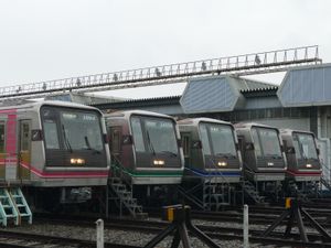 신 20계 (앞에서부터 25계, 24계, 23계, 22계, 21계)