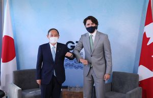 2021년 6월, 스가 요시히데와 캐나다의 저스틴 트뤼도 총리