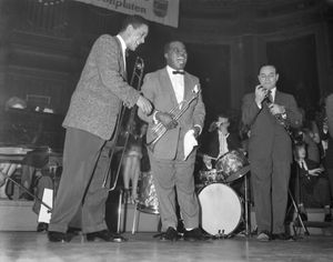 1959년 암스테르담 콘세르트헤보우에서 열린 야간 콘서트에서의 암스트롱