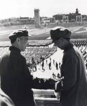 1966년 천안문에서 린뱌오와 장칭