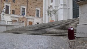 시각적 원근감을 왜곡하는 "가변 높이" 계단 (이탈리아 우르비노의 두오모)