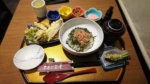 와사비덮밥 정식（아마고차야）