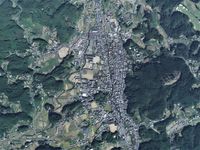 옛 오우다정 중심부 주변 항공사진 (2011년 10월 9일 촬영). 국토교통성 국토지리원의 https://mapps.gsi.go.jp/ 지도·항공사진 열람 서비스 항공사진 기반 작성.