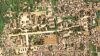 법륭사 가람의 항공사진(1985년) 국토교통성 국토지리원 [https://mapps.gsi.go.jp/ 지도·항공사진 열람 서비스]의 항공사진을 기반으로 작성