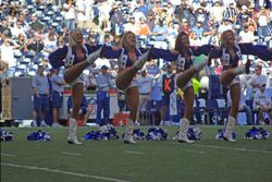 공연하는 댈러스 카우보이스 치어리더즈