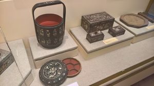 응우옌 왕조 베트남의 칠기