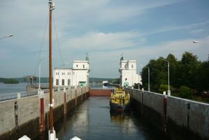 상스비르 수력발전소의 수문