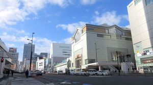 JR동일본 신주쿠역 남쪽 출구 앞