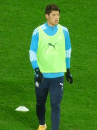 2021년 2월 3일, 마르세유의 RC 랑스와의 경기를 앞두고 훈련하는 사카이