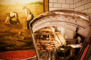 리옹 폴 보퀴즈 시장(Les Halles de Lyon-Paul Bocuse)의 Île Barbe 제빵소