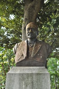 중흥의 조 하가 야이치 흉상