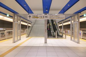 역 승강장, 2021년 12월 18일