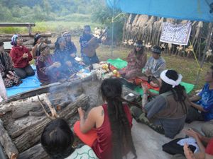 일본 홋카이도(Hokkaido)의 아이누 결혼식