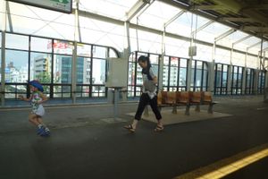 2009년 7월의 도호쿠 신칸센 승강장