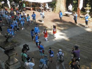 중야 오미야 스와 신사 예제에서의 쿄우하야시