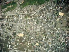 고멘 지역(난코쿠시 중심부)의 항공 사진. 2010년 5월 5일 촬영.