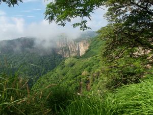 Barranca de Huentitán}}