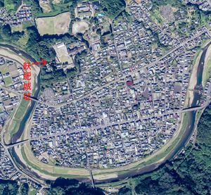 오비 성과 니치난 중심부 오비의 항공 사진