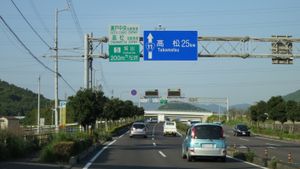 사카이데마루가메 우회도로(사카이데마루가메 바이패스)세토추오 자동차도 사카이데IC 부근가가와현 아야가군 우타즈정