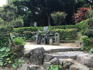 다카스기 신사쿠의 묘