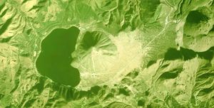 하루나산 칼데라 부근의 항공사진 국토교통성 국토지리원 [https://mapps.gsi.go.jp/ 지도·항공사진 열람 서비스]의 항공사진을 바탕으로 작성